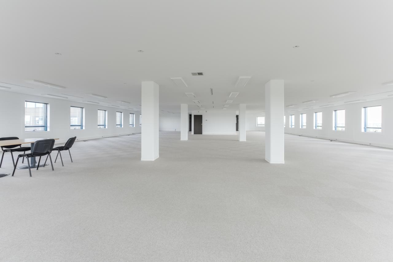 Bureau Noisy-le-Grand 1387m² Location bureau Noisy-le-Grand Seine-Saint-Denis OLBUR2106799 5